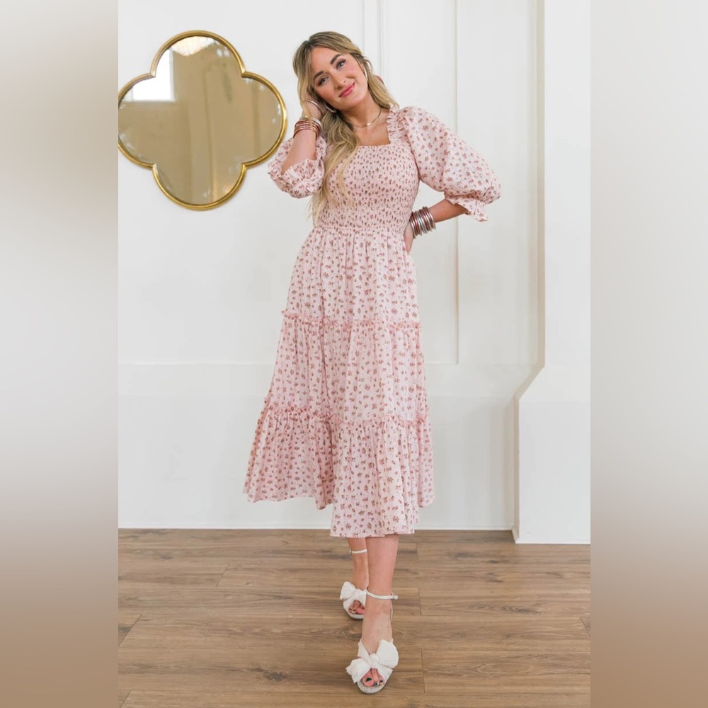 Ivy City Co Madeline Dress in Pink